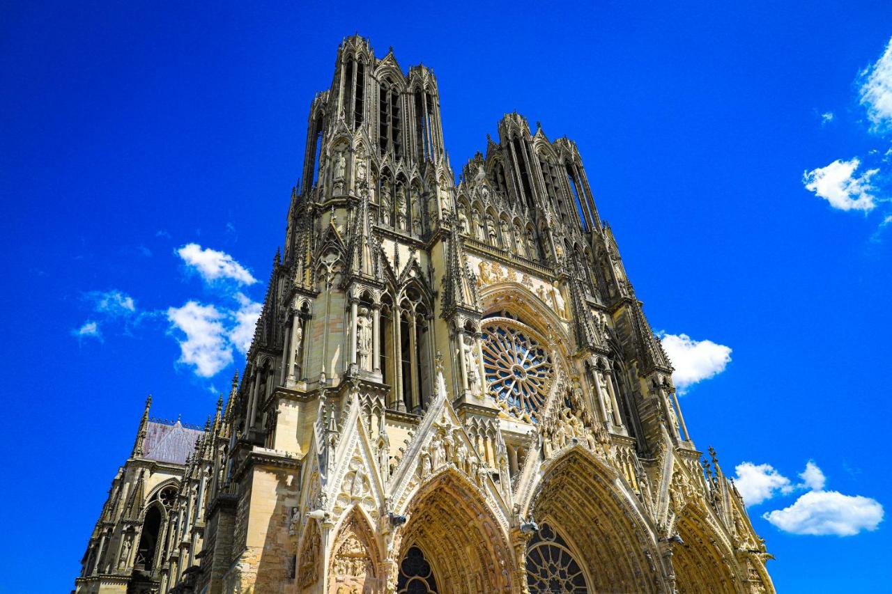 The Sparkling Castle رانس المظهر الخارجي الصورة